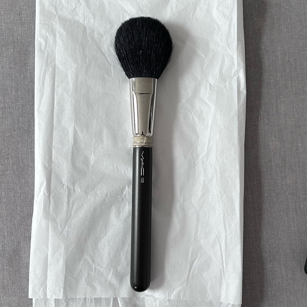 Mac Cosmetics #150 brush - original